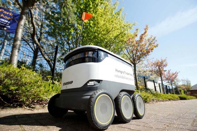 Starship удвоил в английском городе на карантине парк автономных роботов для доставки продуктов - «Новости сети»