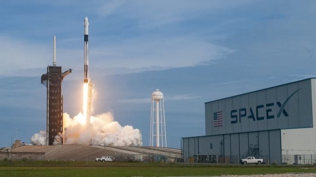 SpaceX наметила на май пилотируемый полёт Crew Dragon - «Новости сети»