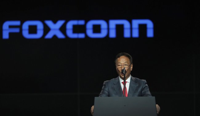 Foxconn возобновляет производство iPhone в Китае после замедления выпуска из-за коронавируса - «Новости сети»