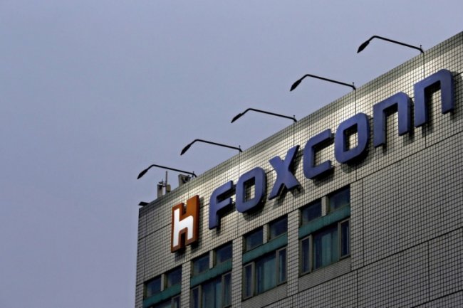 Foxconn переоснащает заводы и утверждает, что работников достаточно, чтобы обеспечить «сезонный спрос» - «Новости сети»