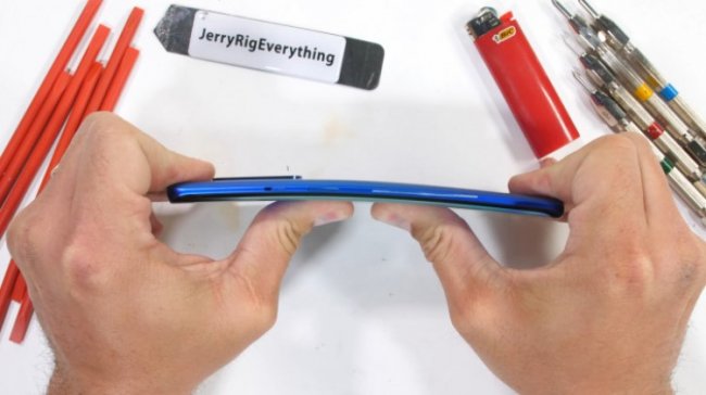 Блогер испытал смартфон OnePlus 8 Pro на прочность - «Новости сети»