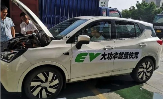 Китайский автопром начнёт осваивать «графеновые» аккумуляторы до конца года - «Новости сети»