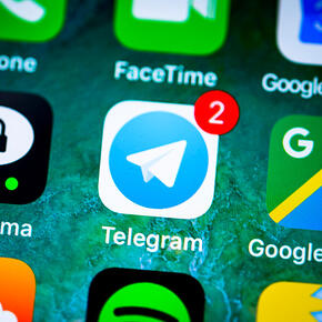 В Минкомсвязи назвали причины разблокировки Telegram в России - «Интернет»