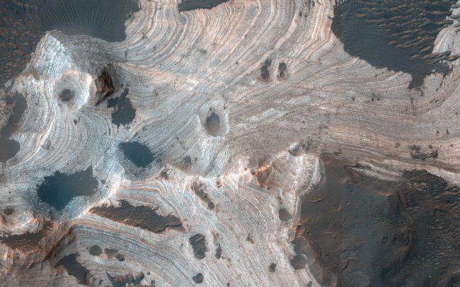 Фото дня: взгляд на марсианский кратер Холден - «Новости сети»