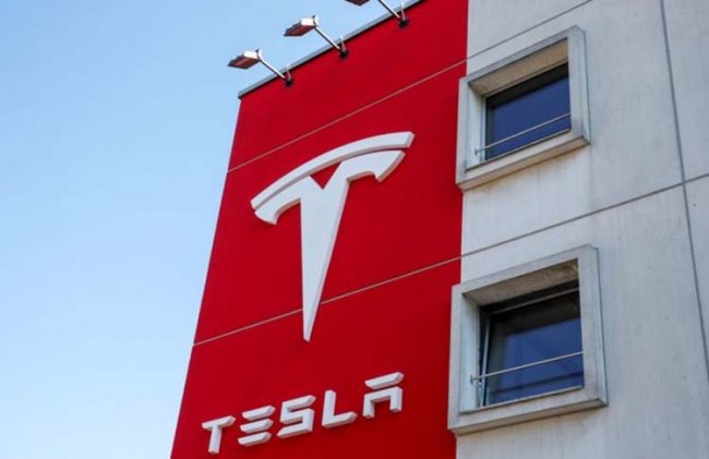 Tesla заключила новое соглашение с Panasonic о поставке батарей - «Новости сети»