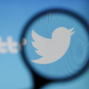 Акции Twitter подешевели почти на 5% после хакерской атаки - «Интернет»