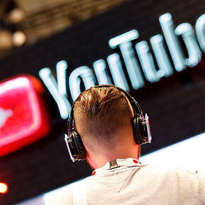Суд отказался заблокировать YouTube в России - «Интернет»