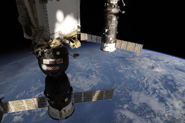 Международная космическая станция уклонилась от мусора на орбите - «Новости сети»