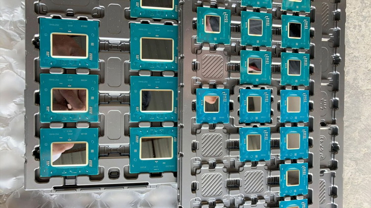 Инженерные образцы GPU-чипов Intel Arc Alchemist показались на фото - «Новости сети»