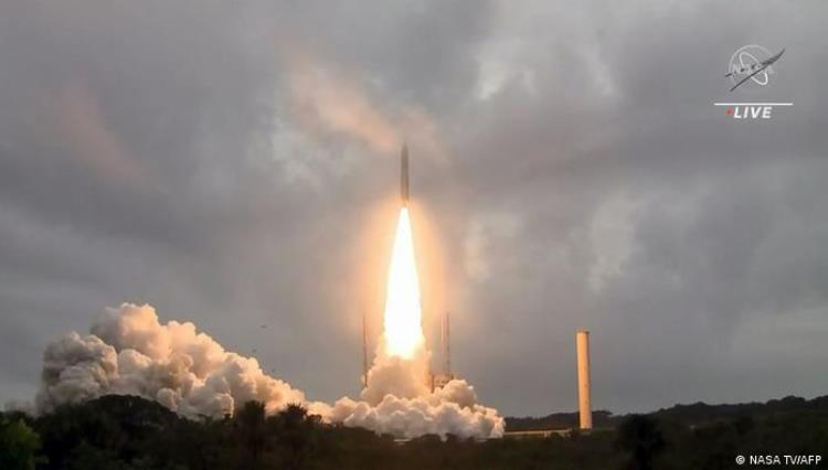 Телескоп «Джеймс Уэбб» отделился от ракеты и продолжил полёт вглубь космоса - «Новости сети»