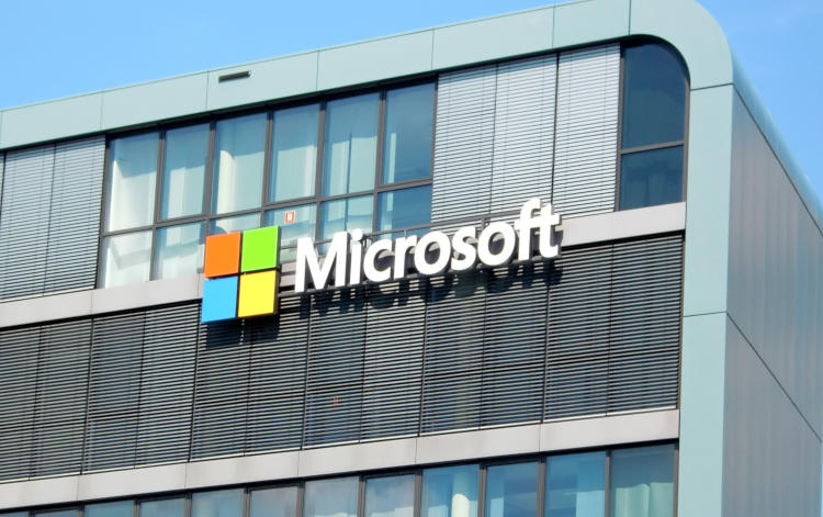 Microsoft приостановила продажи продуктов и услуг в России — это касается также консолей Xbox и игр - «Новости сети»
