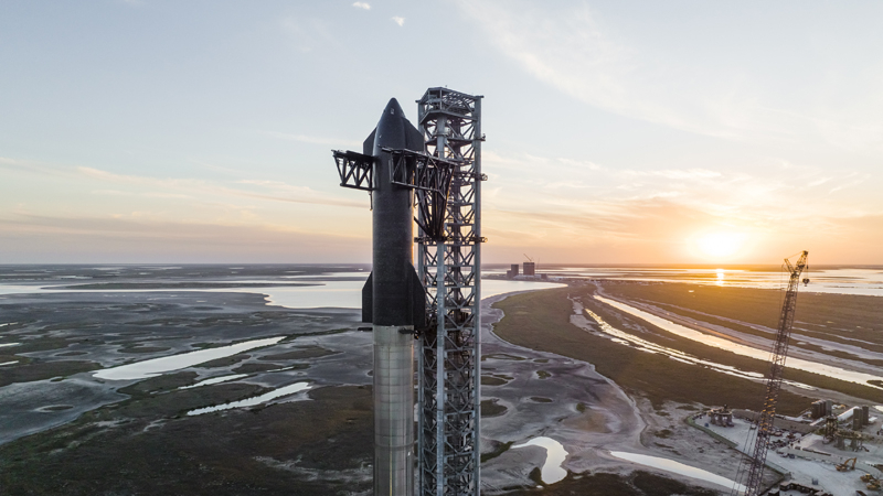Огромная ракета SpaceX Starship сегодня не взлетела — пуск отложили из-за неисправного клапана - «Новости сети»