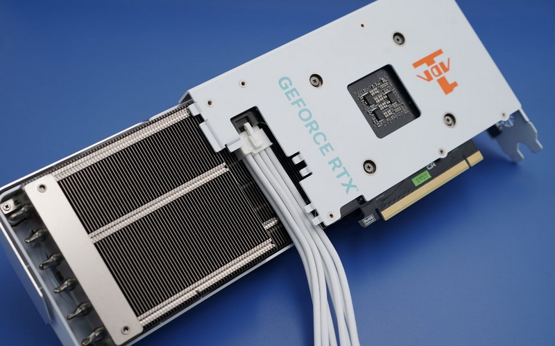 Inno3D показала GeForce RTX 4070 и RTX 4060 Ti со «скрытыми» разъёмами питания - «Новости сети»