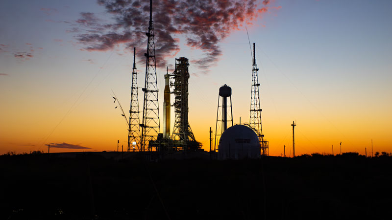 У NASA снова испортилась лунная ракета SLS — при попытке её заправить, топливо перестало поступать в баки - «Новости сети»