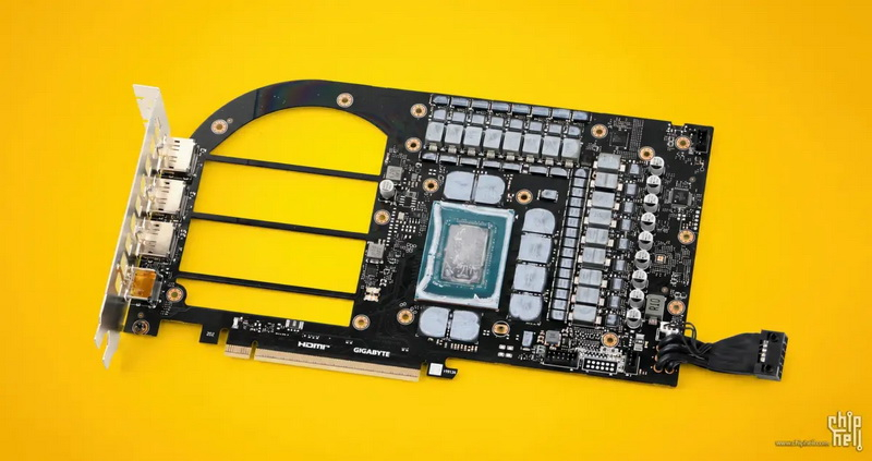 Gigabyte выпустила дырявую видеокарту — в плате Aorus GeForce RTX 5080 Infinity Wood оказалось четыре огромных выреза - «Новости сети»